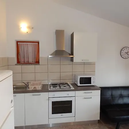 Matilda Apartamento Starigrad Paklenica