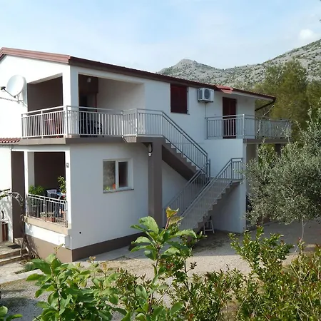 Apartment Matilda Starigrad Paklenica