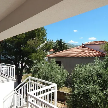 Matilda Appartement Starigrad Paklenica